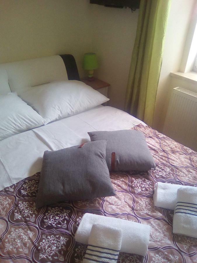 Elg Rooms Postojna Exterior photo