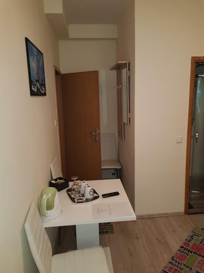 Elg Rooms Postojna Exterior photo