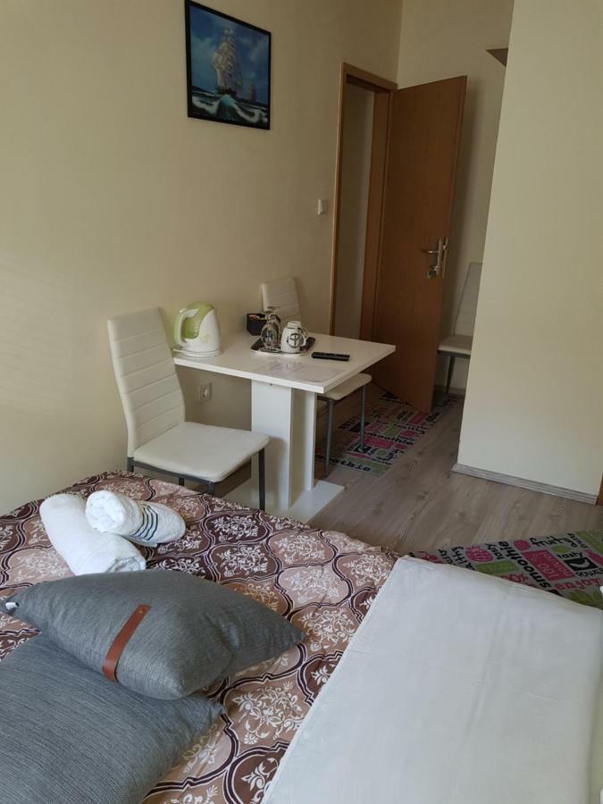 Elg Rooms Postojna Exterior photo